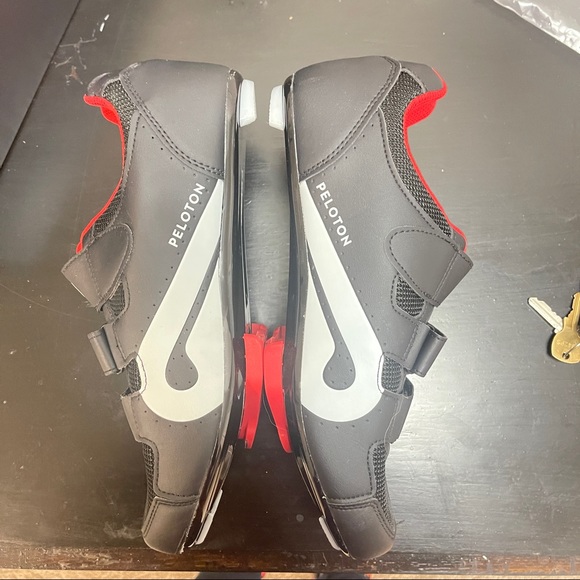 SOLD - Picture 3 of 4